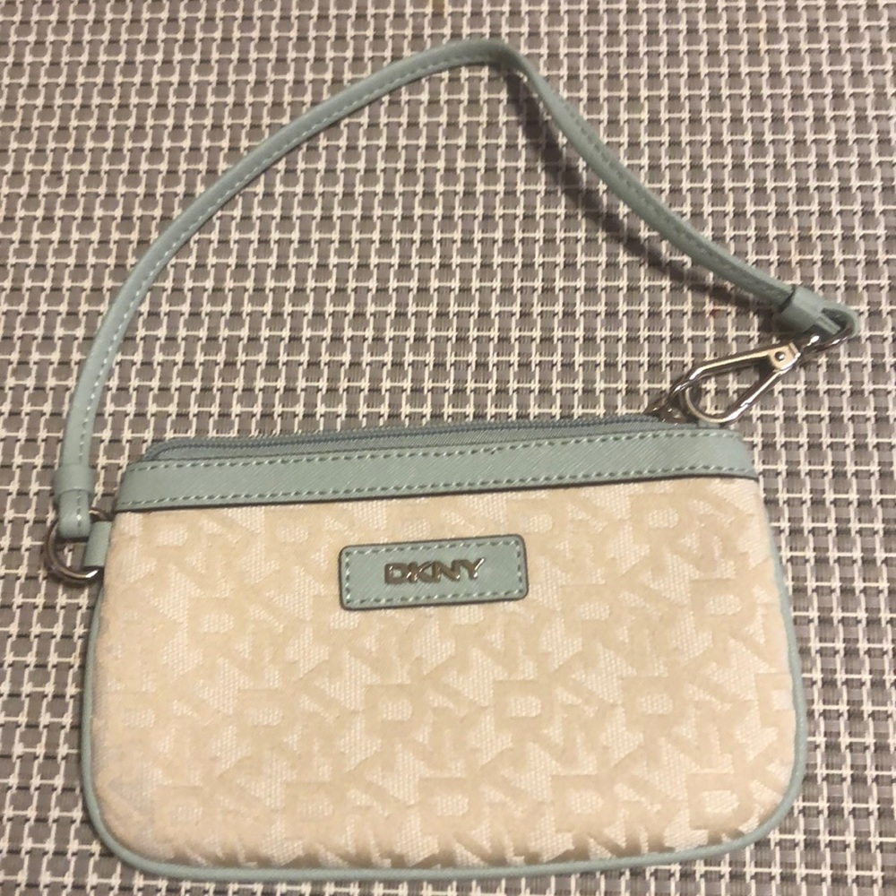 DKNY wristlet NWOT